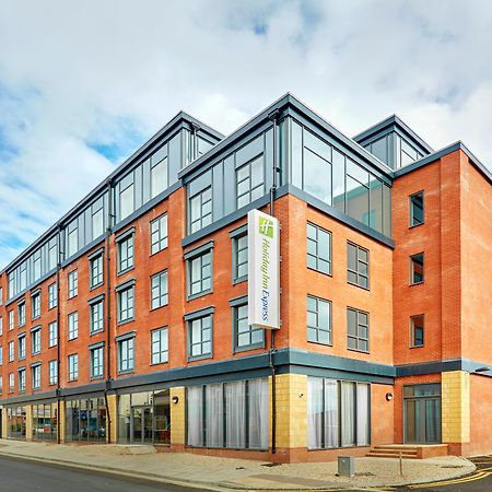 Holiday Inn Express Grimsby By Ihg Exterior foto